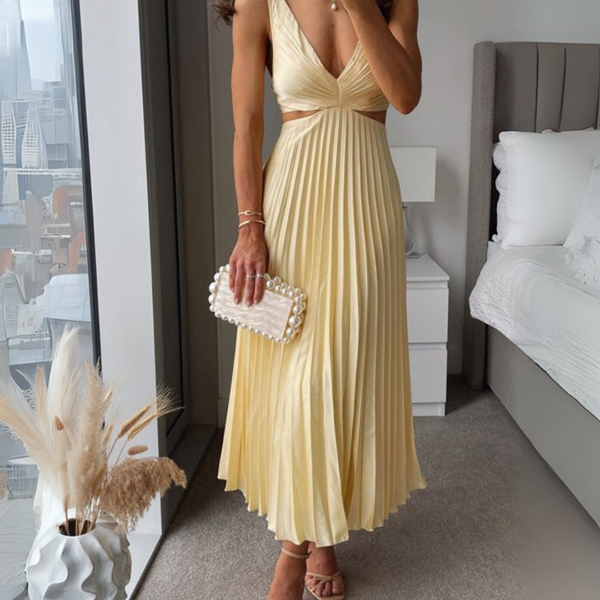 Vestido Radiante con Torcido